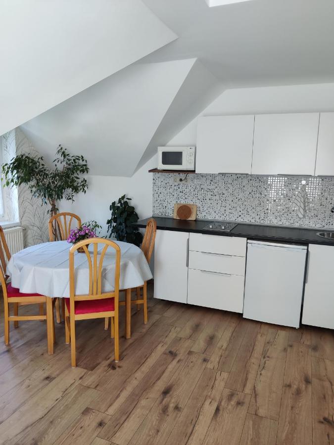Fadora Apartman Tihany Buitenkant foto