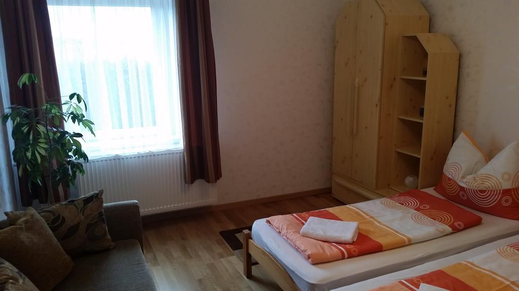 Fadora Apartman Appartement Tihany Kamer foto