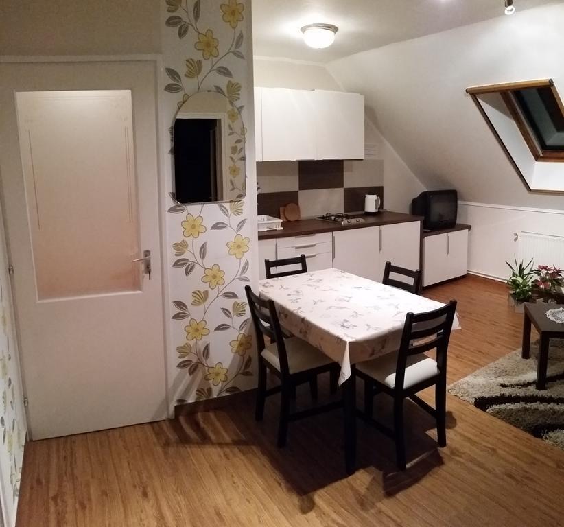 Fadora Apartman Appartement Tihany Kamer foto